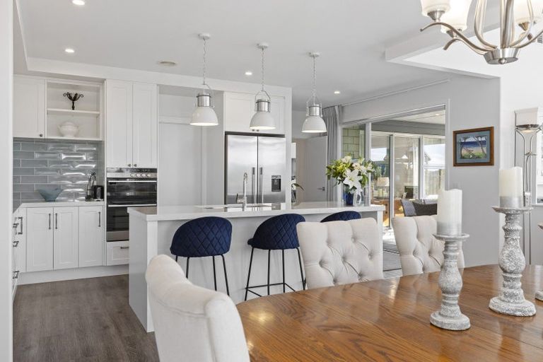 Photo of property in 13 Tuhua Close, Wharewaka, Taupo, 3330