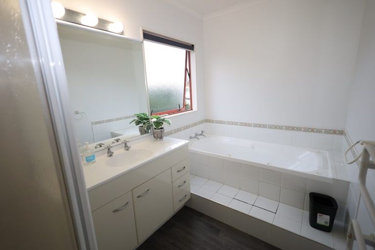 Photo of property in 50b Maunganui Road, Mount Maunganui, 3116