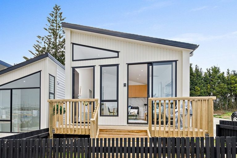 Photo of property in 3a Matakohe Road, Westgate, Auckland, 0814