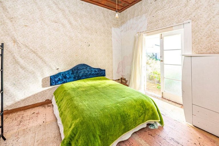 Photo of property in 42 Smith Street, Waverley, 4510