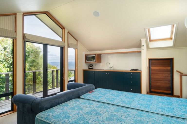 Photo of property in 10a Whakamoenga Point, Acacia Bay, Taupo, 3385