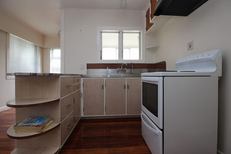 Photo of property in 1 Scott Avenue, Mangere Bridge, Auckland, 2022