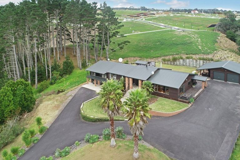 Photo of property in 325 Flat Bush School Road, Flat Bush, Auckland, 2019
