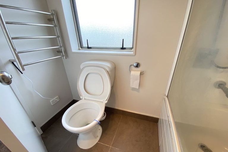 Photo of property in 3 Cityview Place, Massey, Auckland, 0614