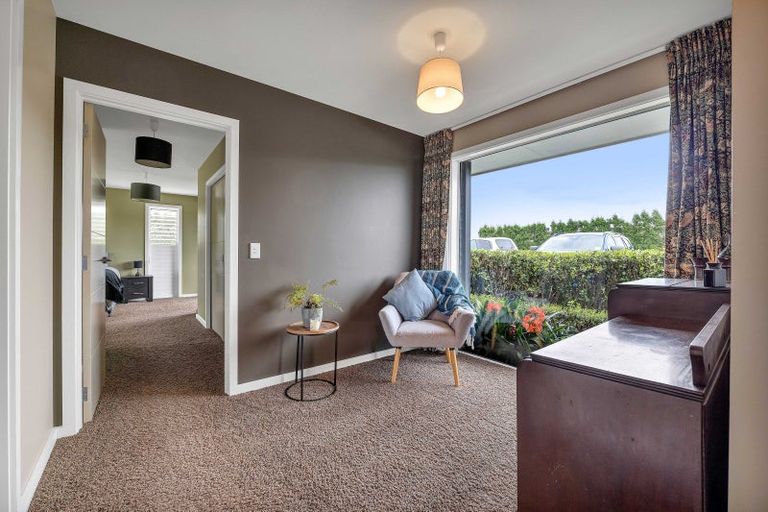 Photo of property in 50a Richmond Road, Brixton, New Plymouth, 4373