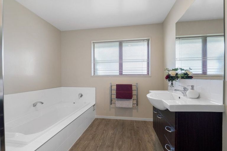 Photo of property in 2 Goldney Close, Lincoln, 7608