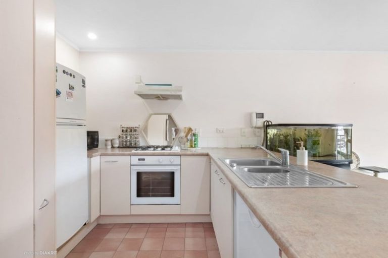 Photo of property in 28/8 Girton Terrace, Mount Cook, Wellington, 6021