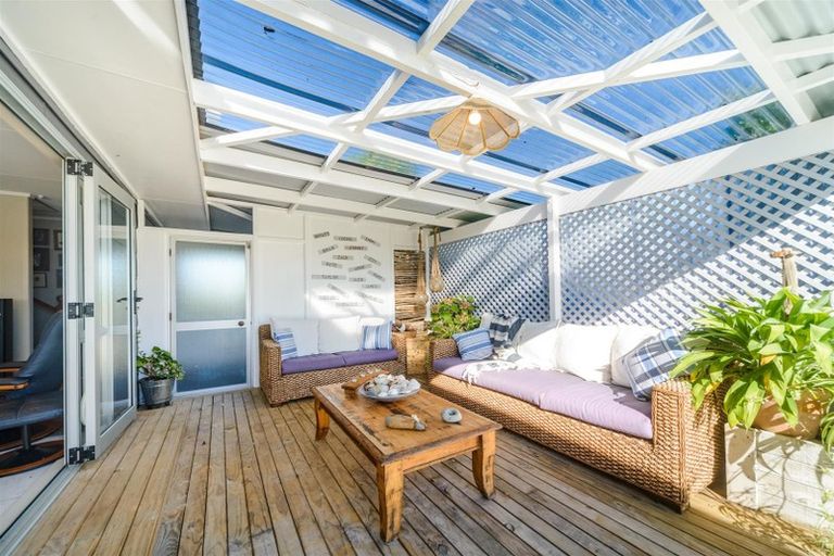 Photo of property in 1946 Parewanui Road, Parewanui, Bulls, 4894