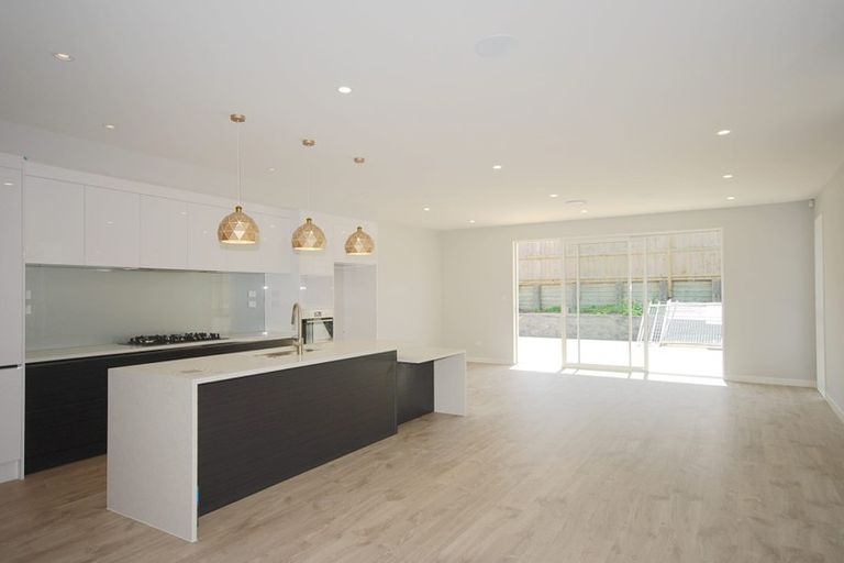 Photo of property in 4 Dorricott Avenue, Hobsonville, Auckland, 0616