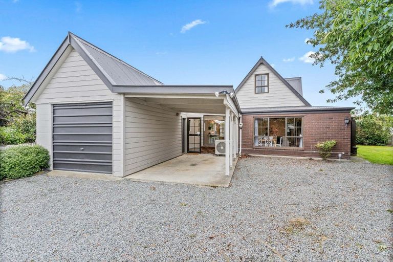 Photo of property in 23 Waterford Drive, Winton, 9720