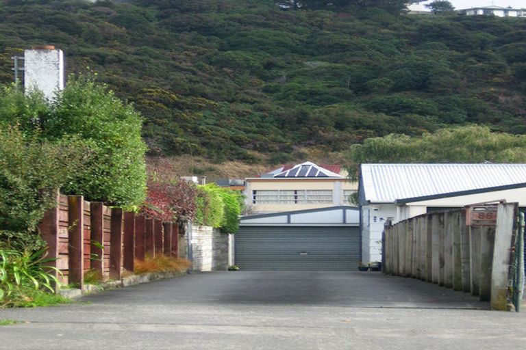 Photo of property in 86a Stokes Valley Road, Stokes Valley, Lower Hutt, 5019