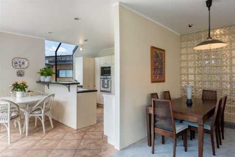 Photo of property in 1/103 Aberdeen Road, Castor Bay, Auckland, 0620