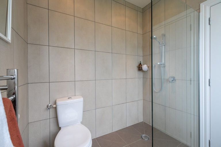 Photo of property in 60 Breaksea Street, Te Anau, 9600