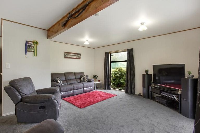 Photo of property in 23 Halfway Bush Road, Halfway Bush, Dunedin, 9076