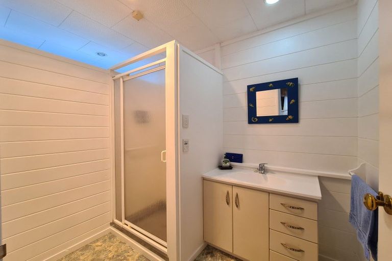 Photo of property in 70 Edward Street, Coromandel, 3506