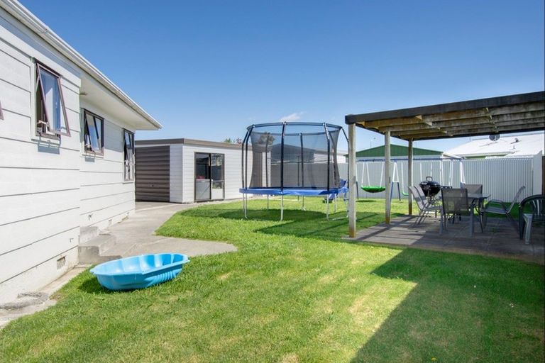Photo of property in 10 Glamorgan Avenue, Tamatea, Napier, 4112