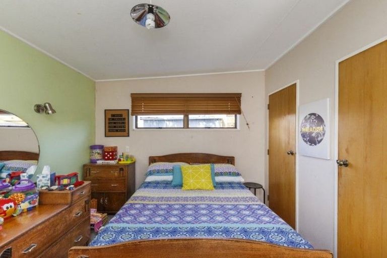 Photo of property in 11 Sandstrom Grove, Feilding, 4702