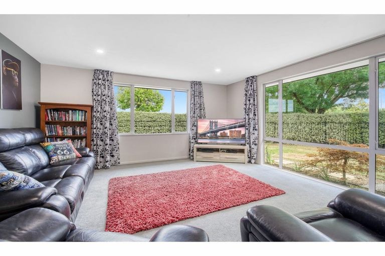 Photo of property in 38 Pentecost Road, Rangiora, 7400