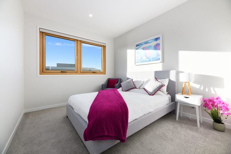 Photo of property in 28 Whakanoho Road, Westgate, Auckland, 0814