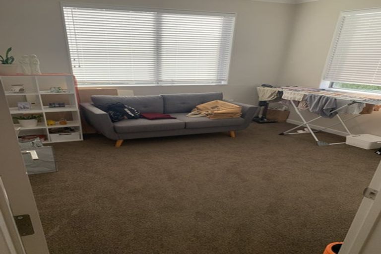 Photo of property in 82 Admirals Court Drive, Greenhithe, Auckland, 0632