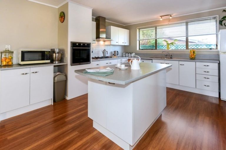 Photo of property in 11 Torlesse Crescent, Darfield, 7510