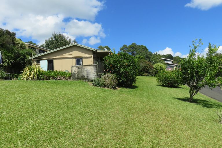 Photo of property in 9 Kupe Road, Coopers Beach, 0420