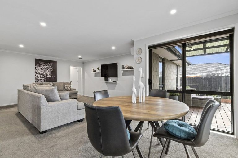 Photo of property in 10 Magnolia Close, Te Kauwhata, 3710