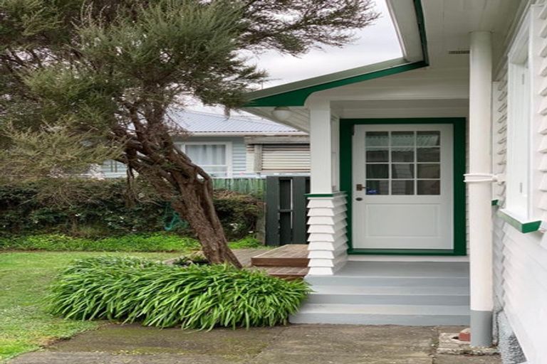 Photo of property in 11 Beaumont Avenue, Alicetown, Lower Hutt, 5010