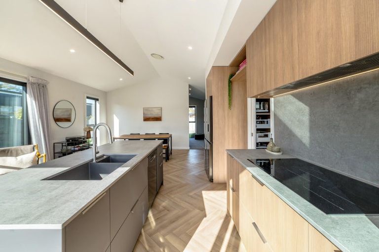 Photo of property in 6 Farley Avenue, Greytown, 5712