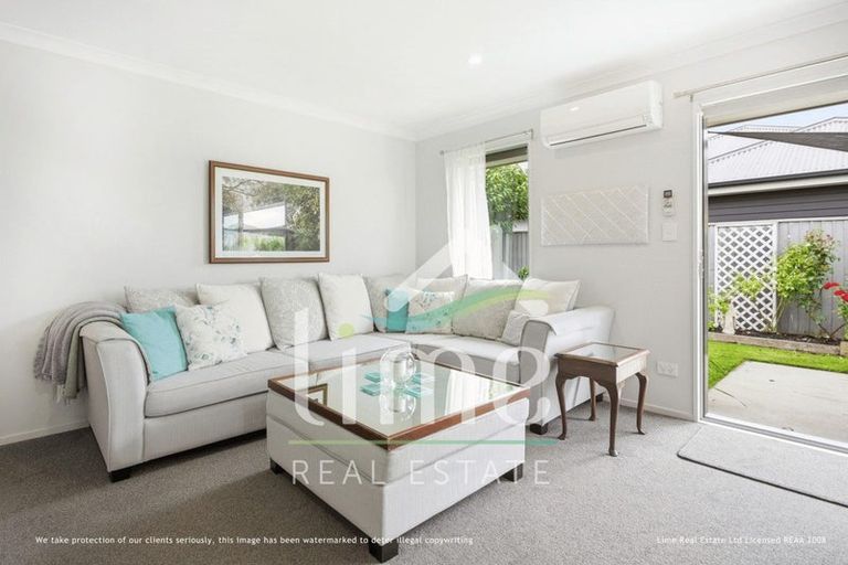 Photo of property in 16 Batchelor Place, Kaiapoi, 7630