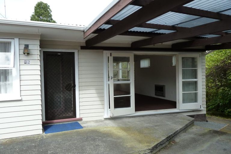 Photo of property in 2/25 Nutsey Avenue, Northcote, Auckland, 0627