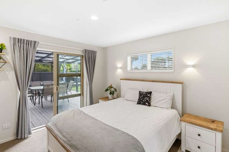 Photo of property in 15 Little Oaks Drive, Yaldhurst, Christchurch, 8042