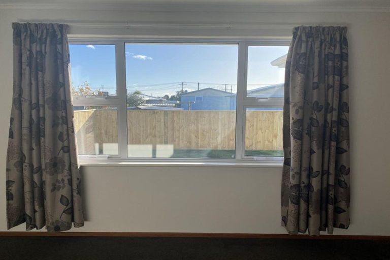 Photo of property in 239 Huatoki Street, Upper Vogeltown, New Plymouth, 4310