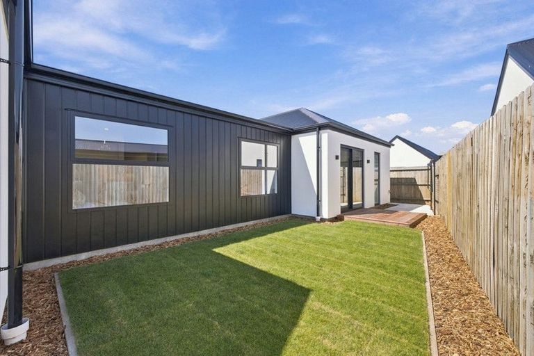 Photo of property in 10 Dan Street, Marshland, Christchurch, 8083