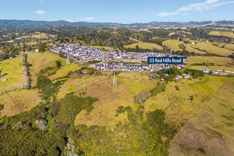 Photo of property in 23 Red Hills Road, Massey, Auckland, 0614