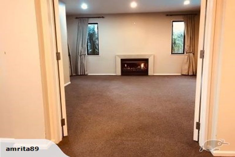 Photo of property in 160 Charles Prevost Drive, The Gardens, Auckland, 2105