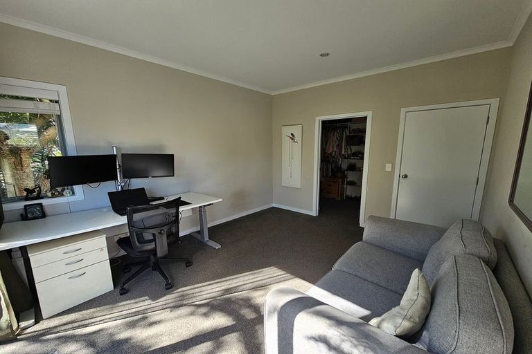 Photo of property in 18 Humariri Street, Point Chevalier, Auckland, 1022