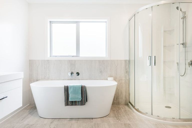 Photo of property in 27 Farnworth Terrace, Churton Park, Wellington, 6037