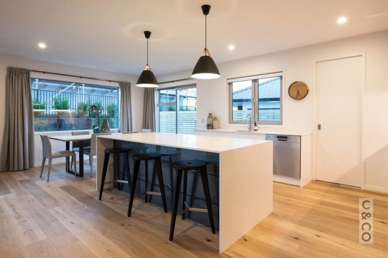 Photo of property in 13 Podgora Avenue, Kumeu, 0810