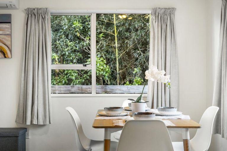 Photo of property in 4/83 Manuka Road, Bayview, Auckland, 0629
