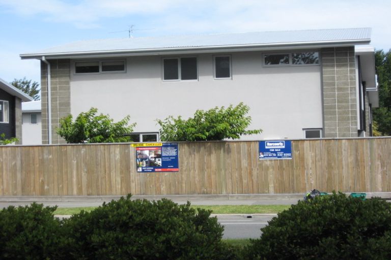 Photo of property in 212a Lincoln Road, Addington, Christchurch, 8024