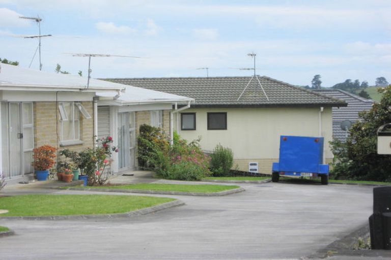 Photo of property in 3/4 Grierson Place, Pukekohe, 2120