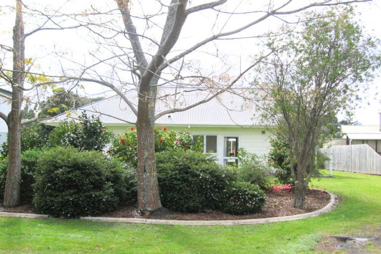 Photo of property in 39 Dawn Avenue, Hahei, Whitianga, 3591