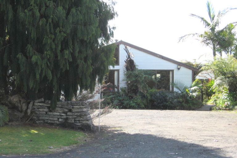 Photo of property in 87 Robinson Road, Whitianga, 3510