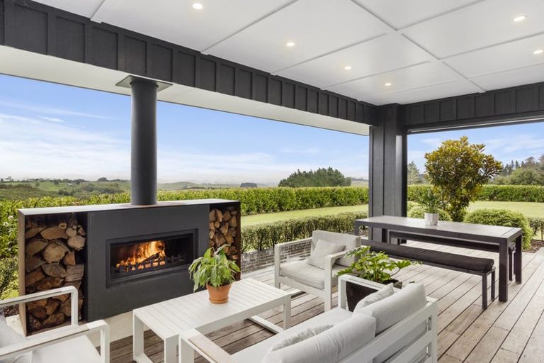 Photo of property in 1 Jack Barry Road, Waitoki, Albany, 0794