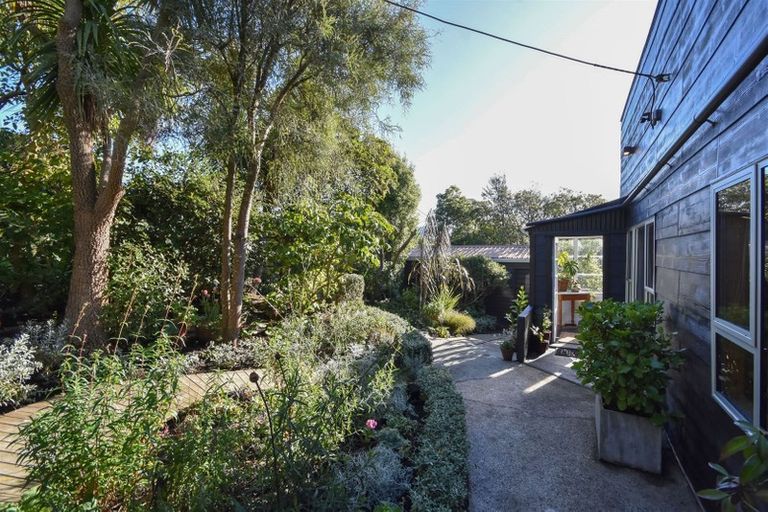 Photo of property in 37 Frances Street, Broad Bay, Dunedin, 9014