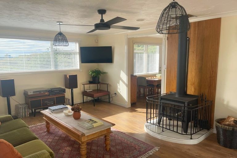 Photo of property in 41 Dingadee Street, Welcome Bay, Tauranga, 3112