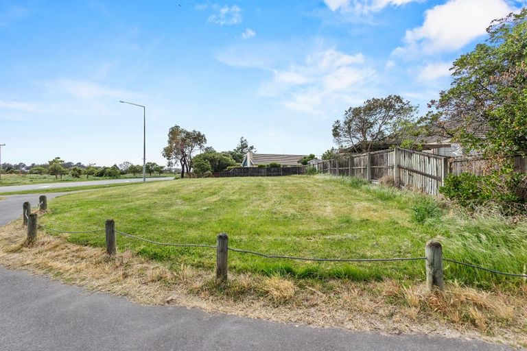 Photo of property in 38 Bexley Road, Aranui, Christchurch, 8061