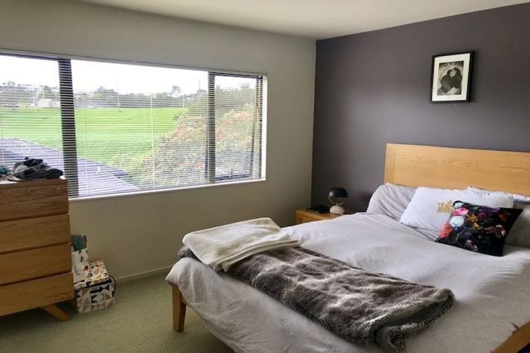 Photo of property in 1/29 John Court Street, Birkenhead, Auckland, 0626