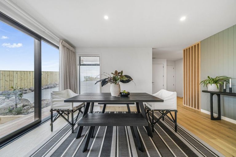 Photo of property in 198 Penruddock Rise, Westmorland, Christchurch, 8025